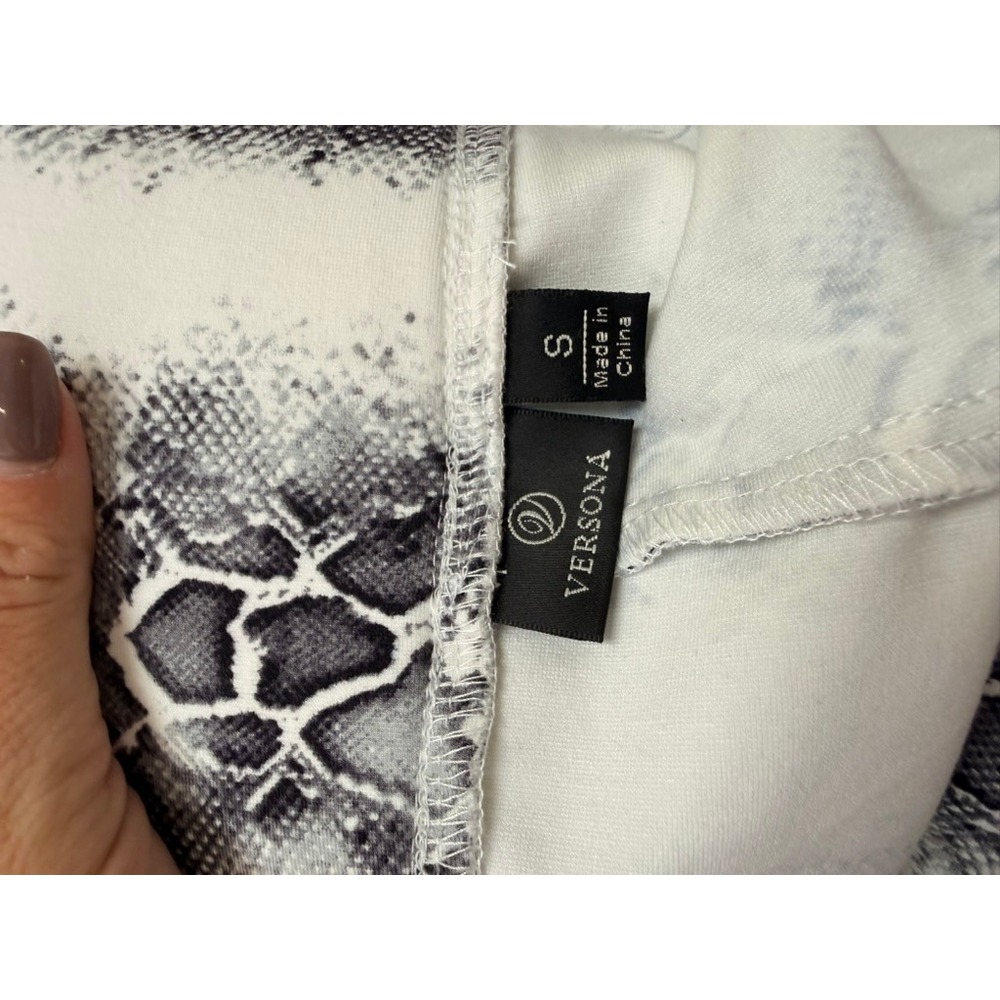 Versona Stirrup Pants Women Small Grey White Snakeskin Like New Animal Print - Picture 3 of 6